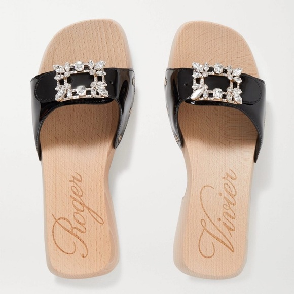 ROGER VIVIER Viv' Clogs patent leather sandals - Picture 15 of 15